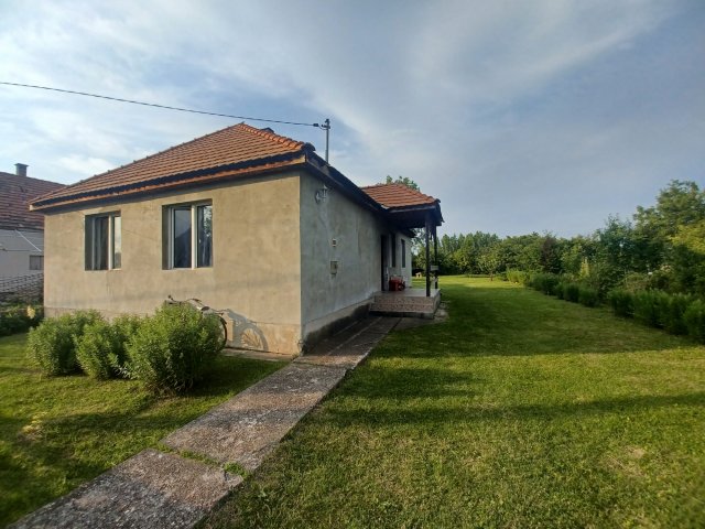 Eladó családi ház, Aszalón 19 M Ft, 3 szobás