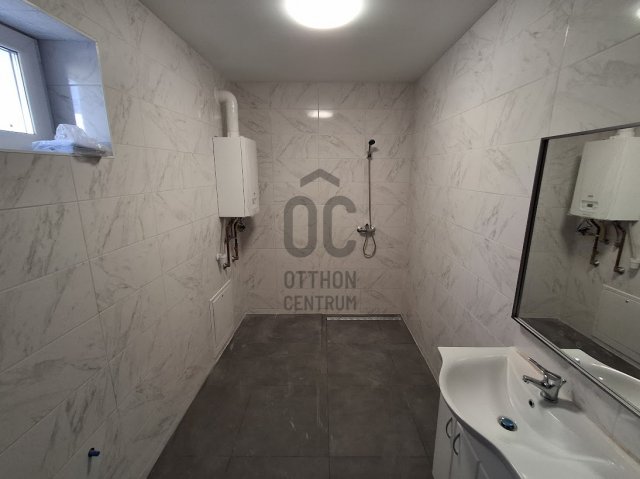 Eladó téglalakás, Abonyban 51.9 M Ft, 3 szobás