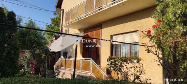 Eladó családi ház, Cegléden 108 M Ft, 6 szobás