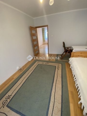 Eladó panellakás, Szegeden 72 M Ft, 3 szobás