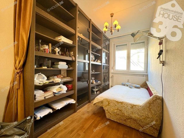 Eladó panellakás, Kecskeméten 53.2 M Ft, 3 szobás