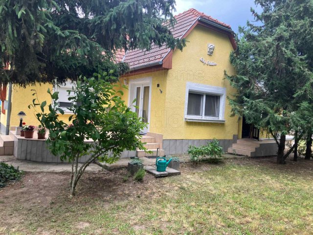 Eladó családi ház, Látrányon 69.9 M Ft, 3 szobás