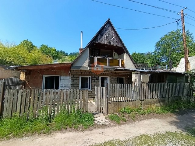Eladó családi ház, Nagykozáron 6.5 M Ft, 2 szobás