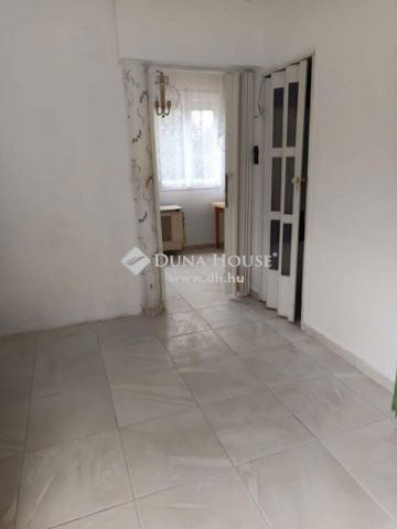 Eladó családi ház, Debrecenben 19.5 M Ft, 1 szobás