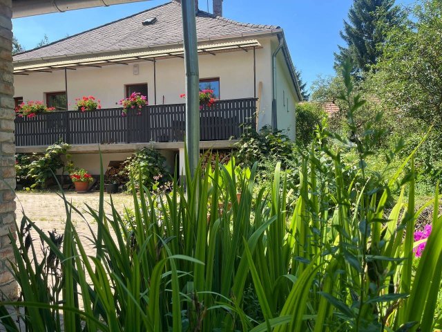 Eladó családi ház, Csobánkán 89.9 M Ft, 3 szobás