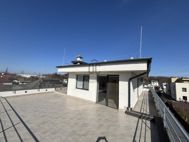 Eladó téglalakás, Debrecenben 109.9 M Ft, 4 szobás