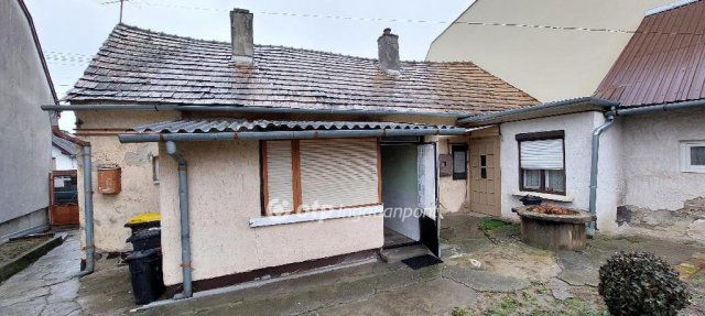 Eladó családi ház, Nagykanizsán 12 M Ft, 1+1 szobás