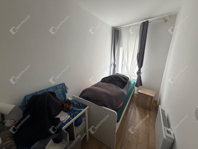 Eladó téglalakás, Keszthelyen 28.9 M Ft, 2 szobás