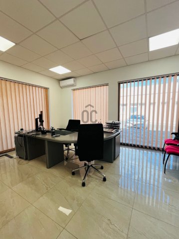 Kiadó iroda, Siófokon 800 E Ft / hó, 5 szobás