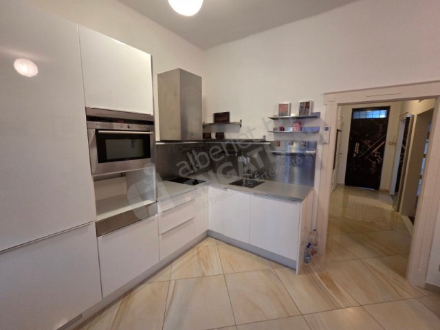 Kiadó téglalakás, albérlet, III. kerületben, Zápor utcában