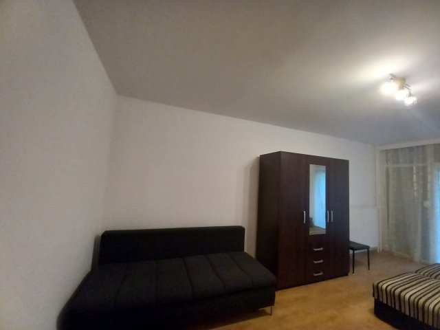 Kiadó panellakás, albérlet, Pécsett, Váci Mihály utcában