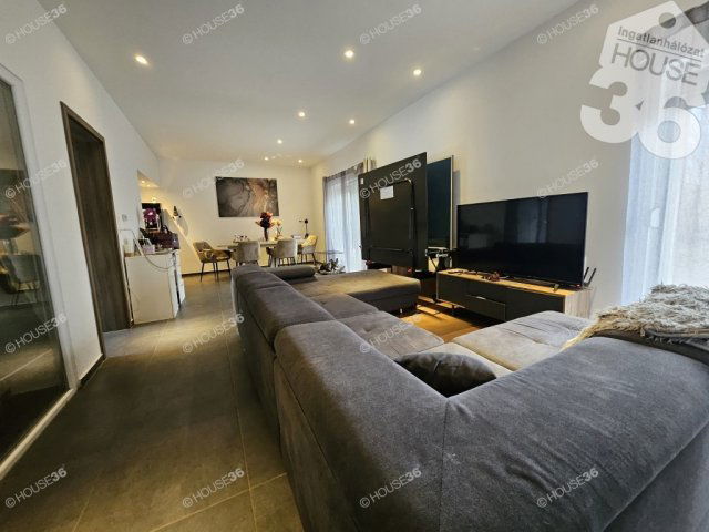 Eladó téglalakás, Kecskeméten 79.9 M Ft, 3 szobás