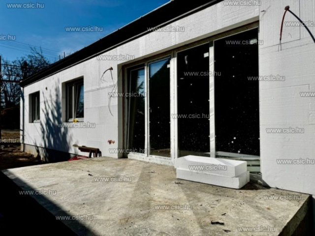 Eladó ikerház, Veresegyházon 110 M Ft, 4 szobás