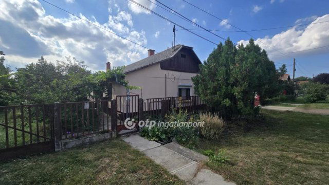 Eladó családi ház, Nádudvaron 17.5 M Ft, 2 szobás