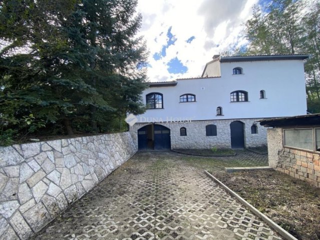 Eladó családi ház, Kisbéren 85 M Ft, 5 szobás
