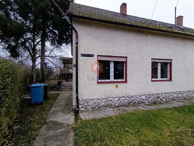 Eladó nyaraló, Harkányban, Kökény utcában 25.99 M Ft, 2 szobás