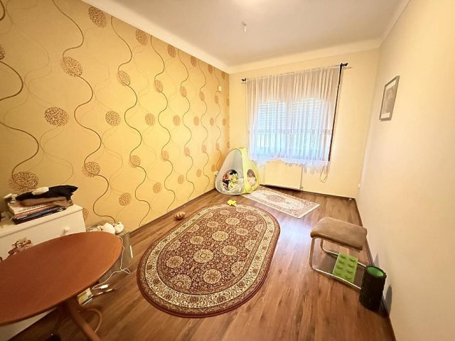 Eladó ikerház, Budapesten, XVI. kerületben 129.9 M Ft, 4 szobás