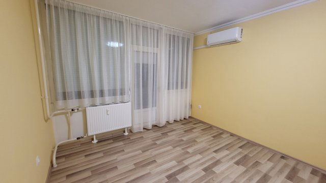 Kiadó panellakás, albérlet, Egerben 160 E Ft / hó, 2 szobás