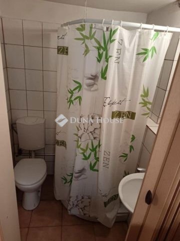 Eladó családi ház, Vecsésen 25 M Ft, 1+1 szobás