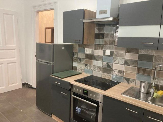 Eladó téglalakás, Budapesten, XIV. kerületben 147 M Ft, 3 szobás