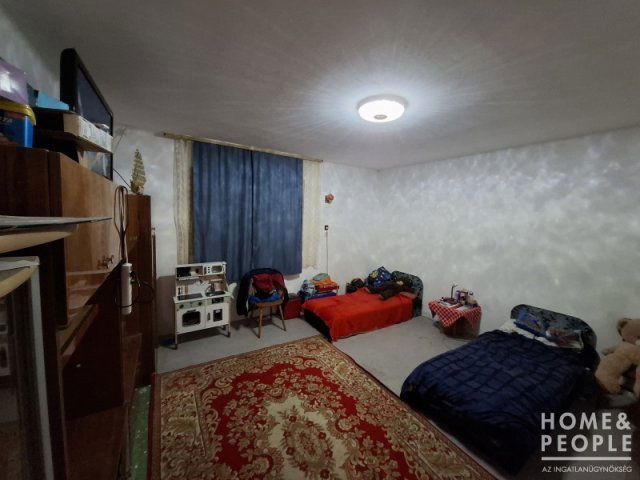Eladó családi ház, Sándorfalván 59 M Ft, 2 szobás