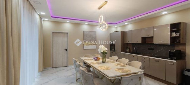 Eladó családi ház, Üllőn 105 M Ft, 4 szobás