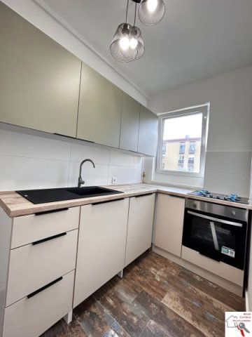 Eladó panellakás, Pécsett 53.5 M Ft, 2 szobás