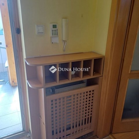 Kiadó téglalakás, albérlet, Pécsett 150 E Ft / hó, 2 szobás