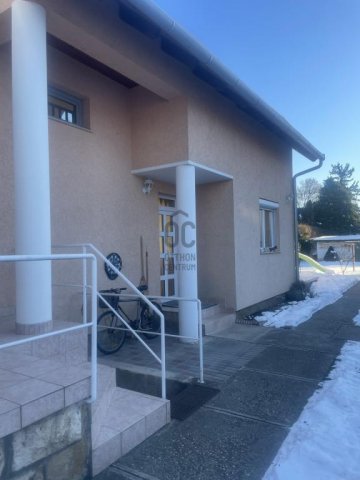 Eladó családi ház, Budapesten, III. kerületben 230 M Ft