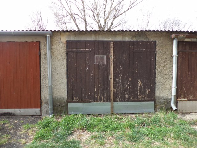 Eladó garázs, Várpalotán 6.5 M Ft / költözzbe.hu