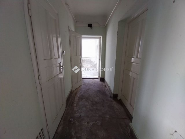 Eladó ikerház, Szegeden 44 M Ft, 2 szobás / költözzbe.hu