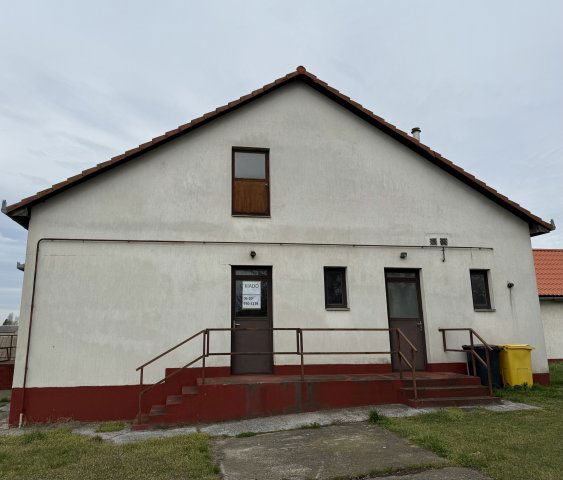 Kiadó ipari ingatlan, Nyíregyházán 190 E Ft / hó
