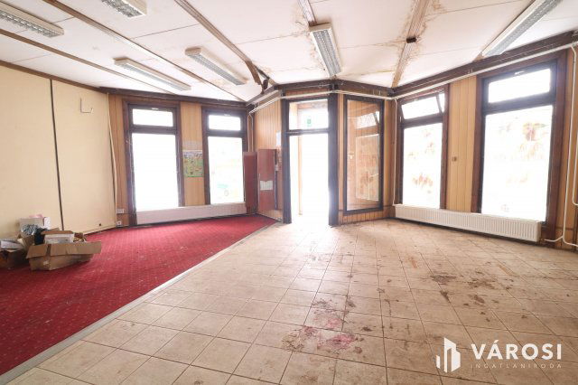 Eladó üzlethelyiség, Szegeden 279 M Ft, 2 szobás