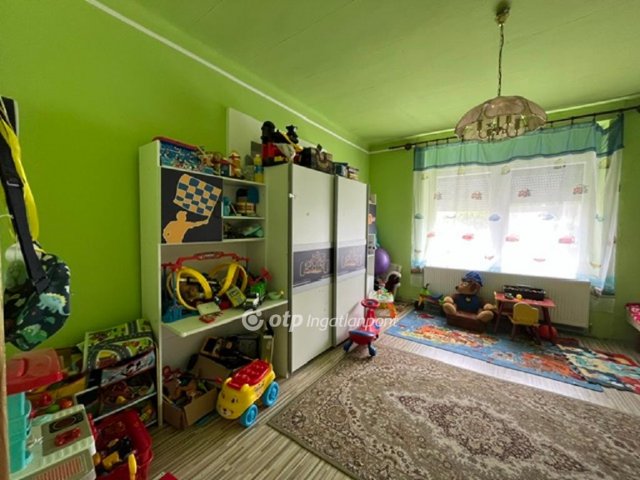 Eladó családi ház, Jánoshalmán 26.9 M Ft, 3 szobás