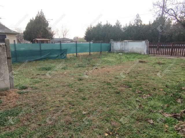 Eladó családi ház, Győrött 29.9 M Ft, 1 szobás