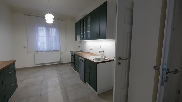 Eladó családi ház, Hajdúböszörményen 77 M Ft, 3 szobás