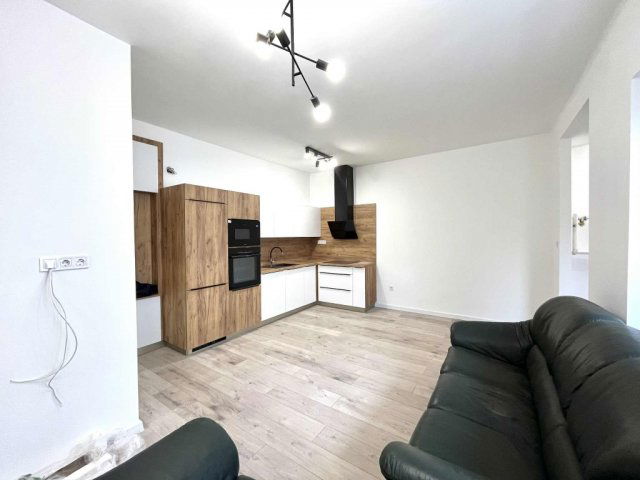 Eladó téglalakás, Pécsett 64.9 M Ft, 2 szobás