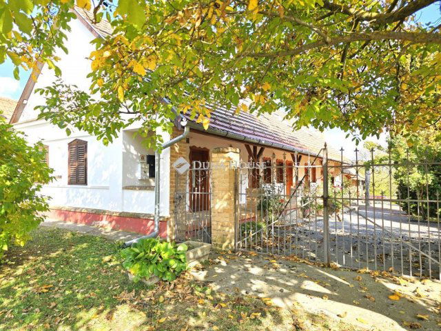 Eladó családi ház, Geresdlakon 94 M Ft, 10 szobás