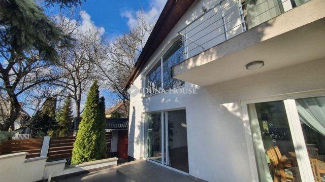 Eladó családi ház, Biatorbágyon 205 M Ft, 6 szobás