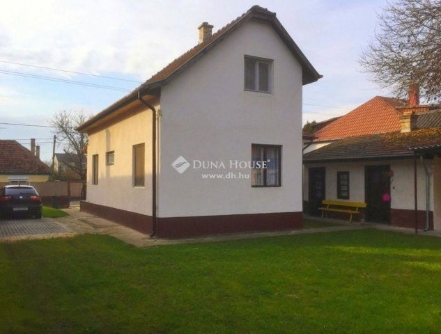 Eladó családi ház, Budapesten, XVII. kerületben 89.8 M Ft