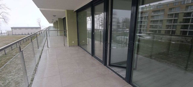 Eladó téglalakás, Siófokon 93.77 M Ft, 2 szobás