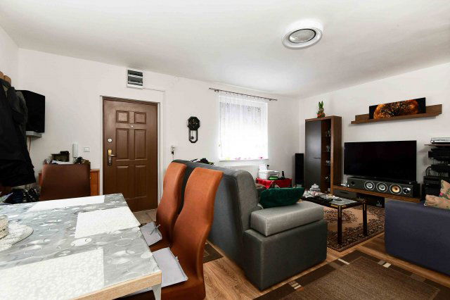 Eladó téglalakás, XVII. kerületben, Kévekötő utcában