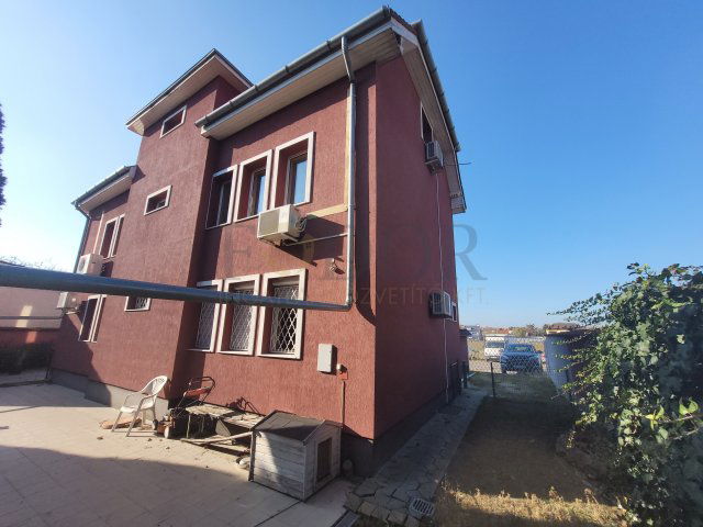 Eladó családi ház, Budapesten, XIV. kerületben 229 M Ft