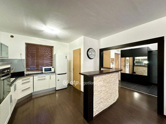 Eladó téglalakás, Budapesten, IX. kerületben 95.9 M Ft, 2 szobás