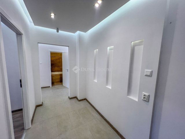 Eladó panellakás, Budapesten, XVIII. kerületben 61.9 M Ft
