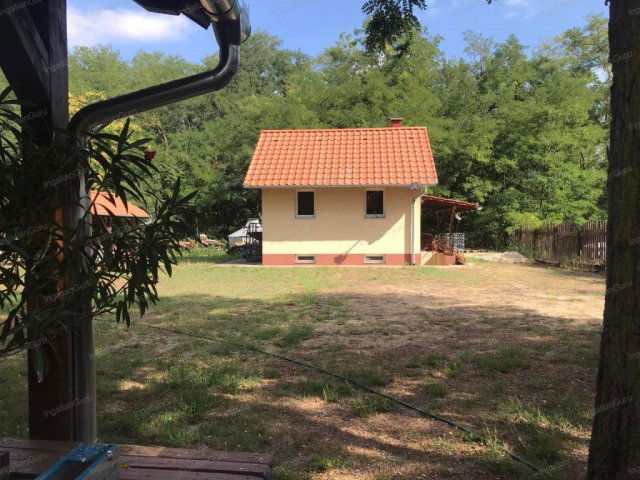 Eladó telek, Lajosmizsén 200 M Ft / költözzbe.hu