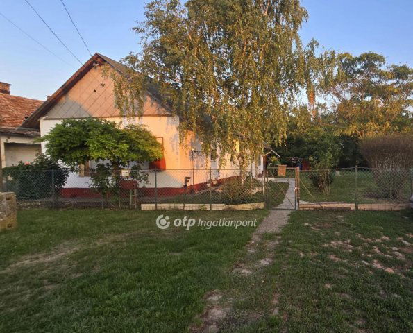Eladó családi ház, Tetétlenen 11.5 M Ft, 1+1 szobás
