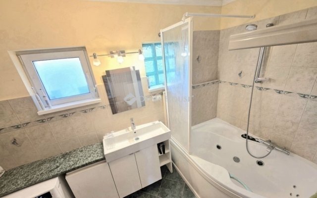 Eladó családi ház, Fóton 137 M Ft, 6 szobás