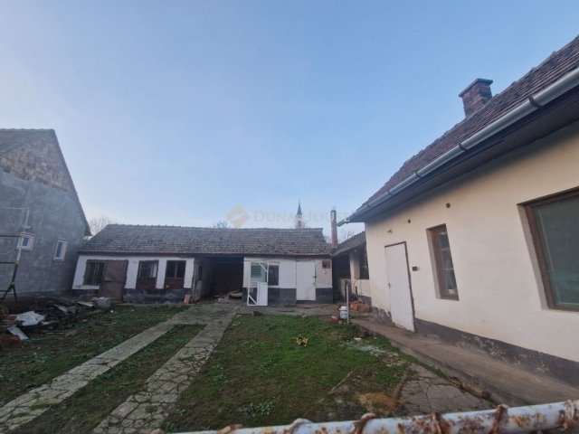 Eladó családi ház, Lánycsókon 32 M Ft, 3 szobás