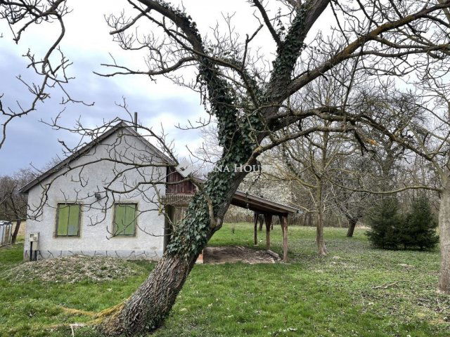 Eladó nyaraló, Nádasdon 4.79 M Ft, 1 szobás